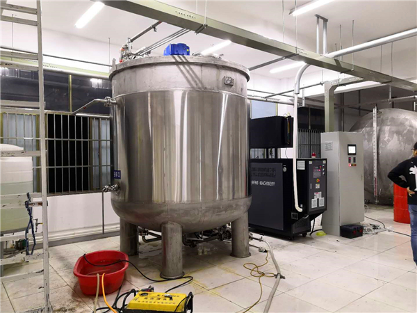 有机热载体炉控温反应釜的设计方案介绍